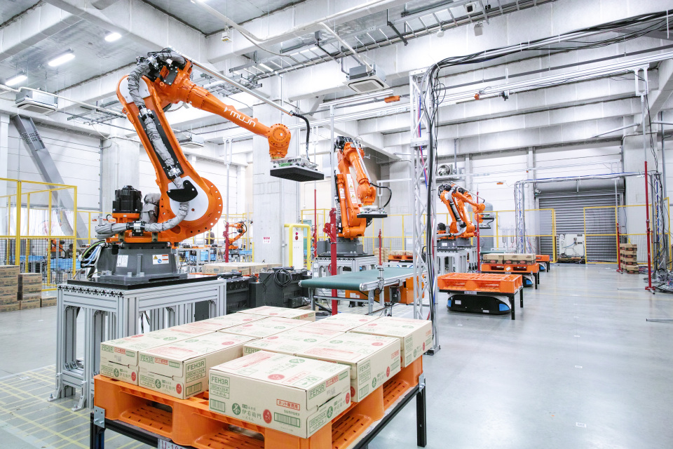 Faster, Smarter, Safer: Reimagining Palletizing for Modern Manufacturing
